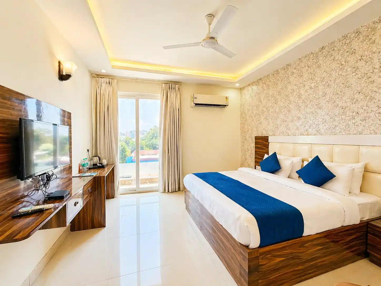 Deluxe Room Interior